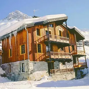  Appartement Grand - 5pax Au Pied Des Pistes - Parking - Skiroom - Cheminee Decorative- Balcons